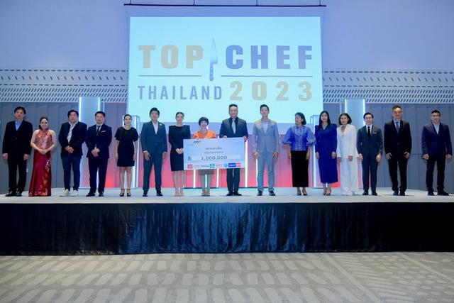 แม็คโคร ร่วมกับรายการ “TOP CHEF Thailand 2023” มอบเงินสนับสนุนสภากาชาดไทย