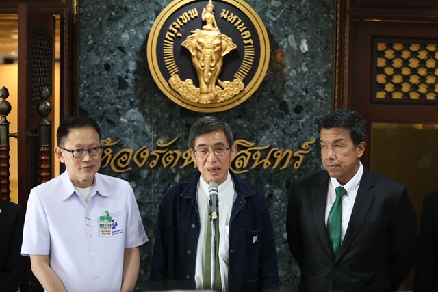 ‘ชัชชาติ’ จับมือ ‘สปสช.’ เดินหน้า 3 นโยบายเพื่อคน กทม. ‘แว่นตาเด็ก ดูแลผู้ป่วยติดบ้านติดเตียง ประชากรแฝง’
