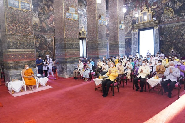 วธ. จัดพิธีบำเพ็ญกุศลอุทิศถวายสมเด็จบูรพมหากษัตริยาธิราช และพิธีตักบาตรพระสงฆ์ 99 รูป งาน “ใต้ร่มพระบารมี 241 ปี กรุงรัตนโกสินทร์”
