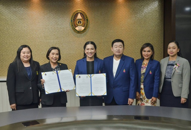 สวนสุนันทา ลงนาม MOU 19 โรงเรียนดัง จ.นนทบุรี ผลักดันเด็กเรียนมหาลัย